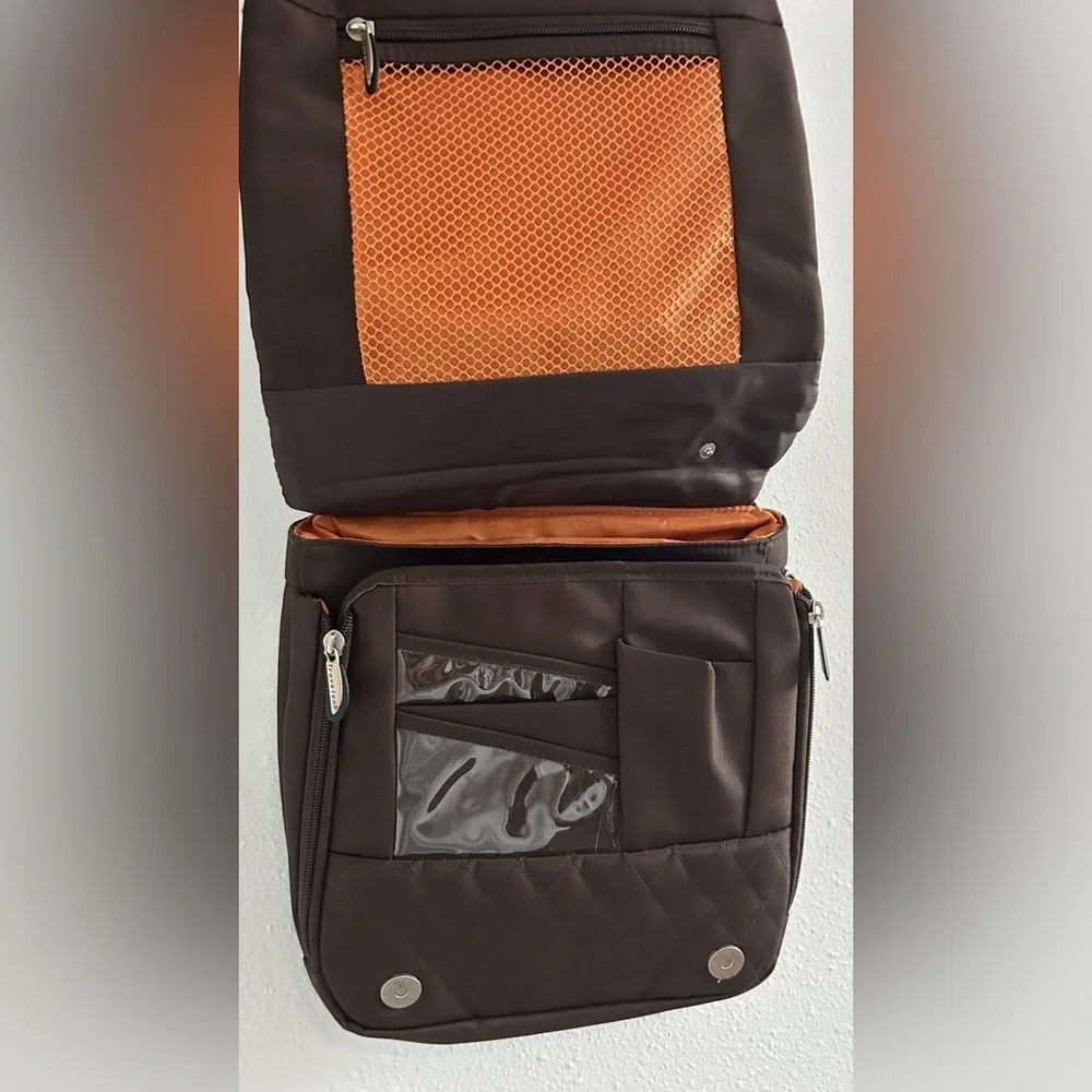 Travelon Dark Brown Men's Crossbody Messenger Bag